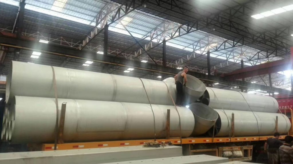 内蒙古的章总 40吨焊管已经装上车 马上就出发啦！